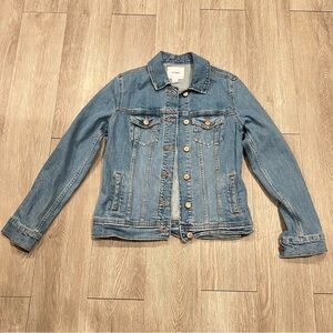 Old Navy Women's Light Wash Denim Jean Jacket Relaxed Fit Size Small